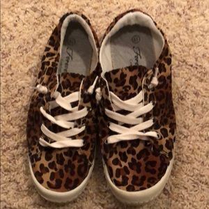 Forever Leopard slip on shoes